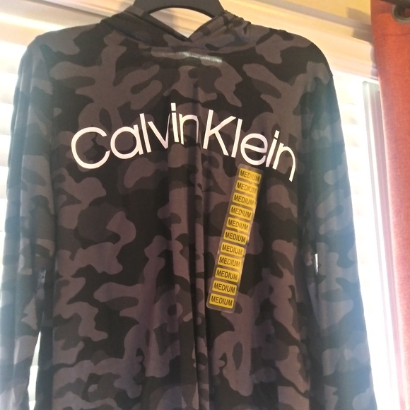 Calvin Klein Tops - Workout top